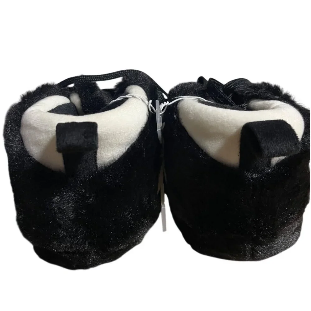 Cat & Jack Big Kids Journey Sneaker Slippers Size 4-5 Black White Plush Lace Up
